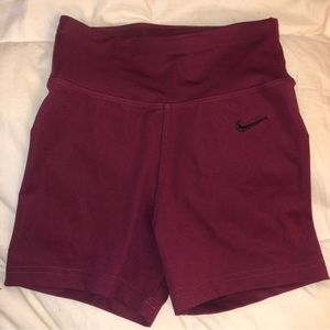 Nike Athletic Shorts: Burgundy and Black Solid Activewear